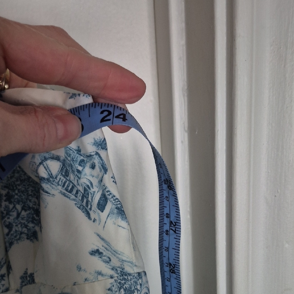 Torrid NWOT White and Light Blue Toile Tie-Front Peplum Camisole - Picture 7 of 8